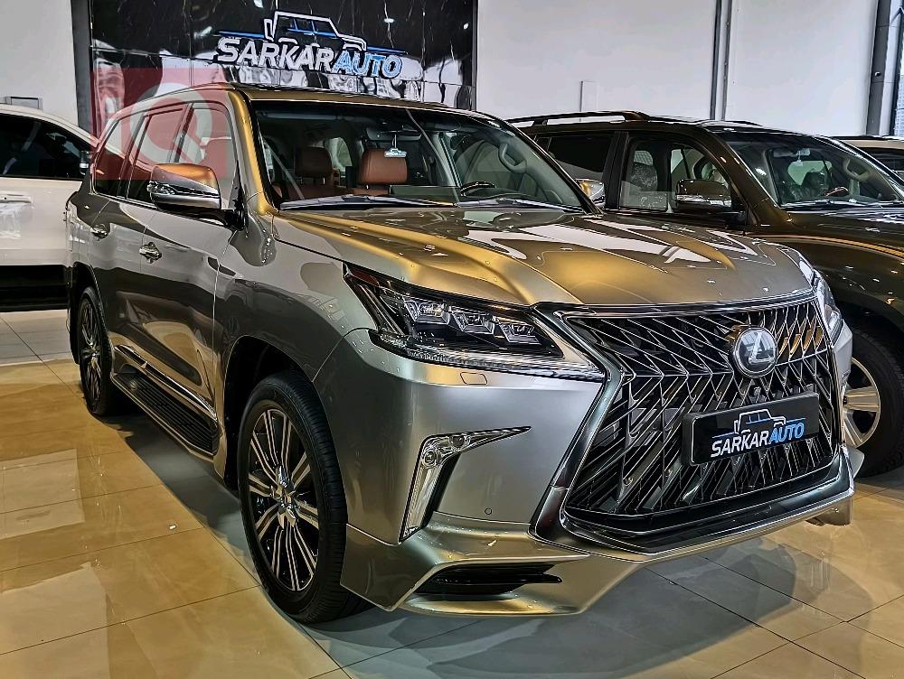 Lexus LX